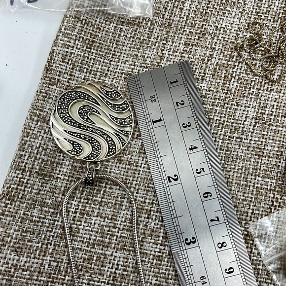 Vintage Sterling Silver Marcasite & MOP Swirl Pendant Necklace 16" - Picture 17 of 17